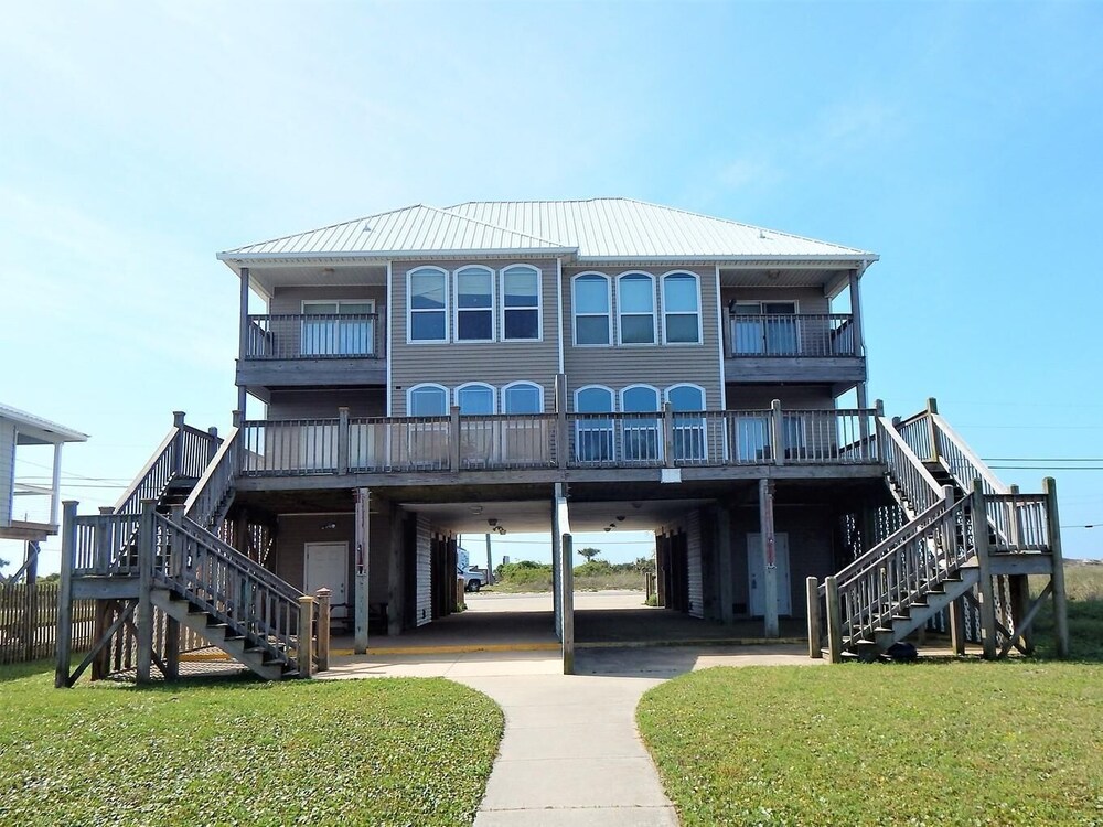 043 Casa Islena 3 Bedroom Home - thumb 1