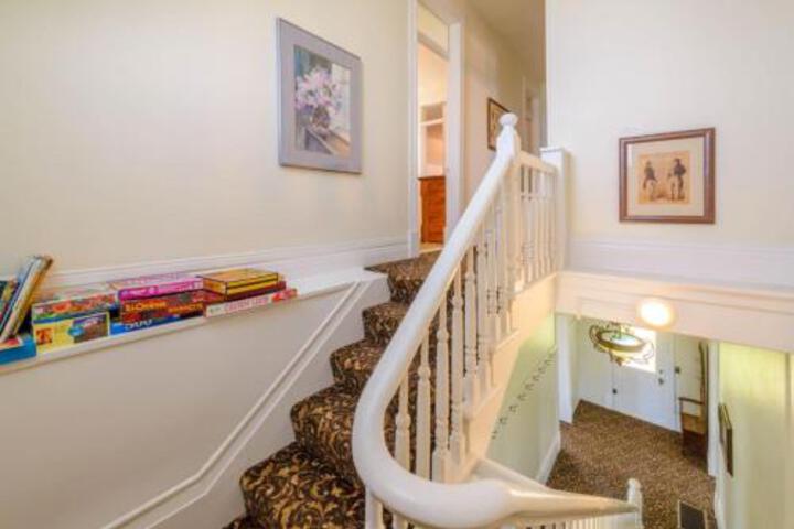 Heywood Heritage Home - thumb 5