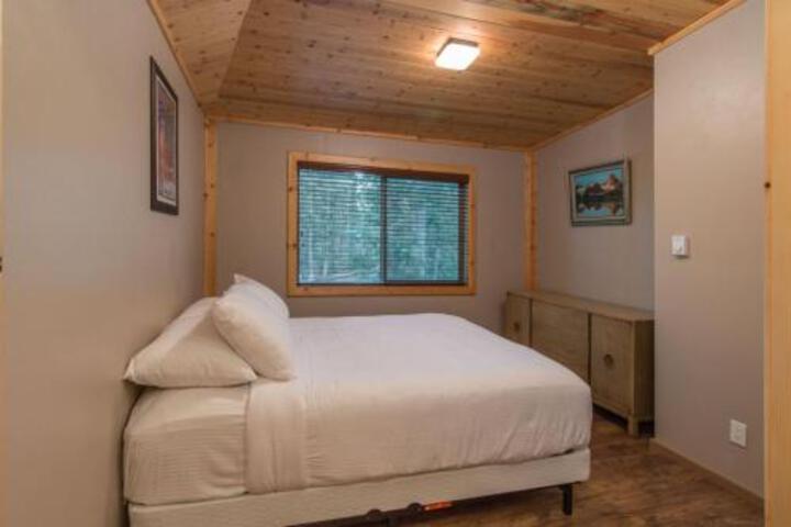 Ute Mountain Cabin - thumb 6