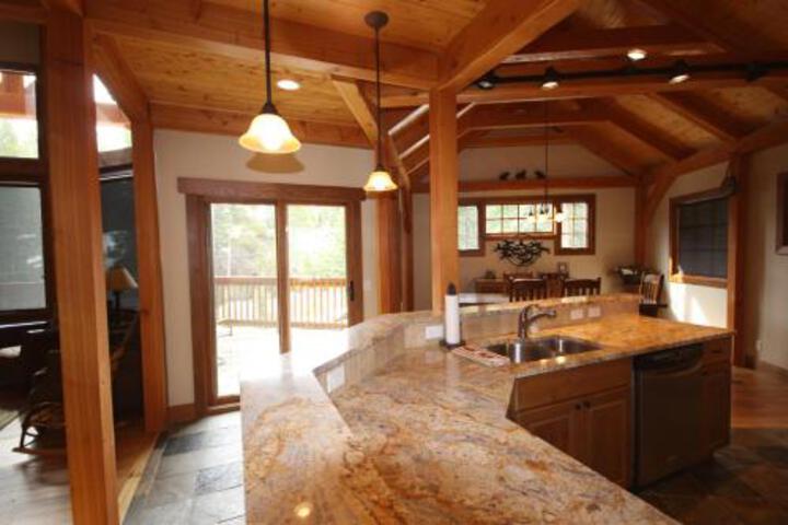 100 Crown Drive Home - thumb 0