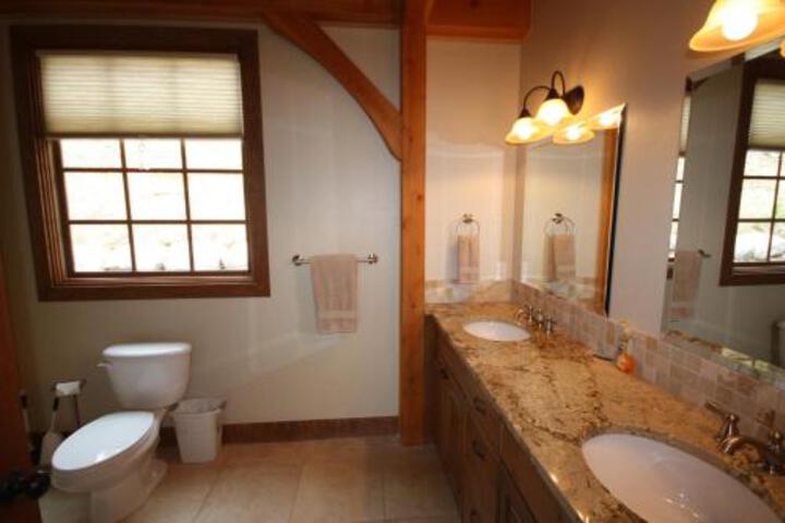 100 Crown Drive Home - thumb 6