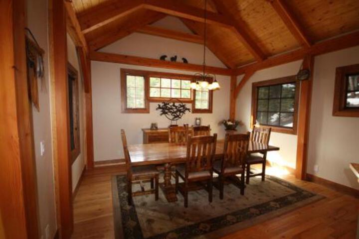 100 Crown Drive Home - thumb 5