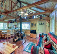The Creekside Cabin - China Accommodation