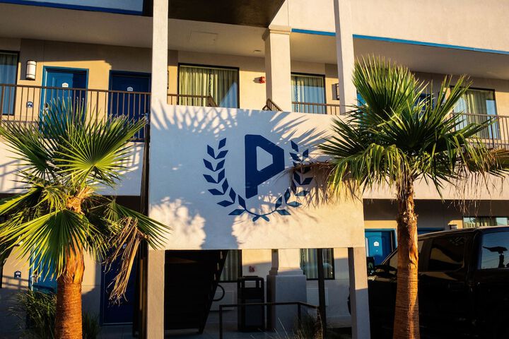 Palace Inn - thumb 5