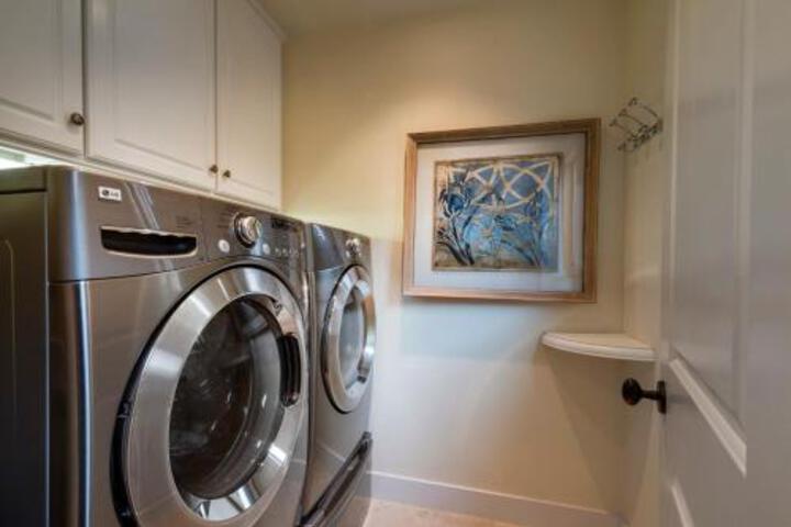 Downtown Hideaway - thumb 1