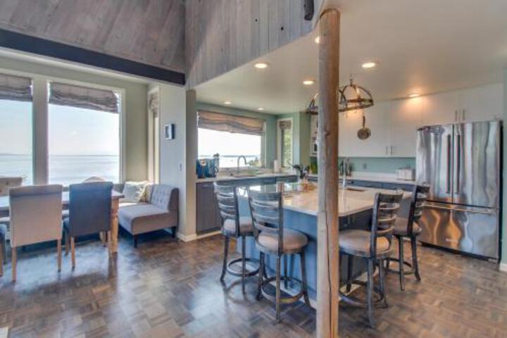 Raccoon Point - thumb 2