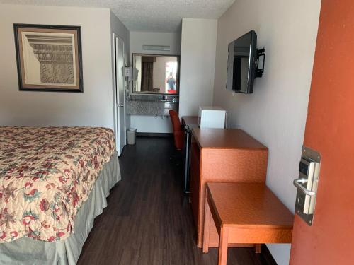 Economy Inn - thumb 6