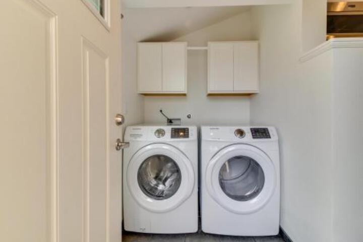 New Portland Neighborhood Studio - thumb 3