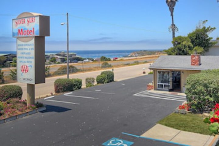 Silver Surf Motel - thumb 0