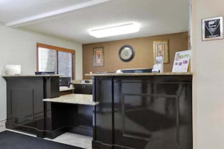 Americas Best Value Inn & Suites Bismarck - thumb 0