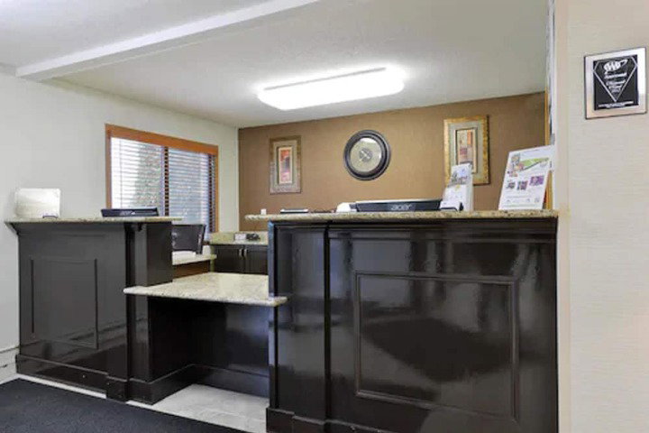 Americas Best Value Inn & Suites Bismarck - thumb 3