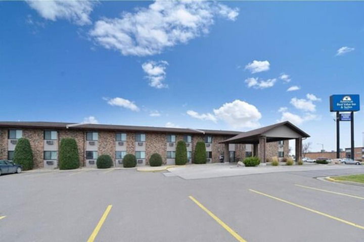 Americas Best Value Inn & Suites Bismarck - thumb 2