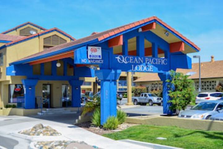 Ocean Pacific Lodge - thumb 0