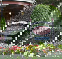 Hennessey House - Tourism Bookings