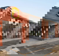 Super 8 by Wyndham Des Moines - Tourism Bookings