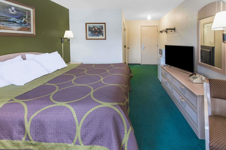 Super 8 By Wyndham Wooster - thumb 4