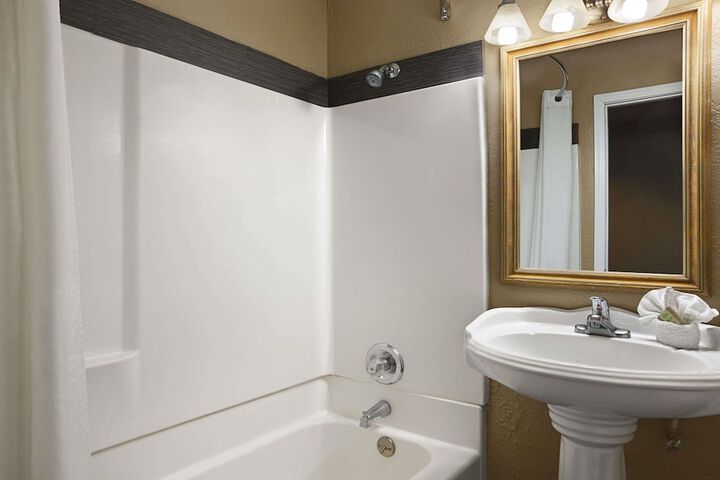 Super 8 By Wyndham Conference Center NAU/Downtown - thumb 7