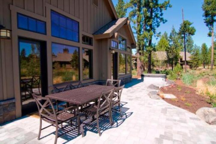 26 Caldera Cabin - thumb 3