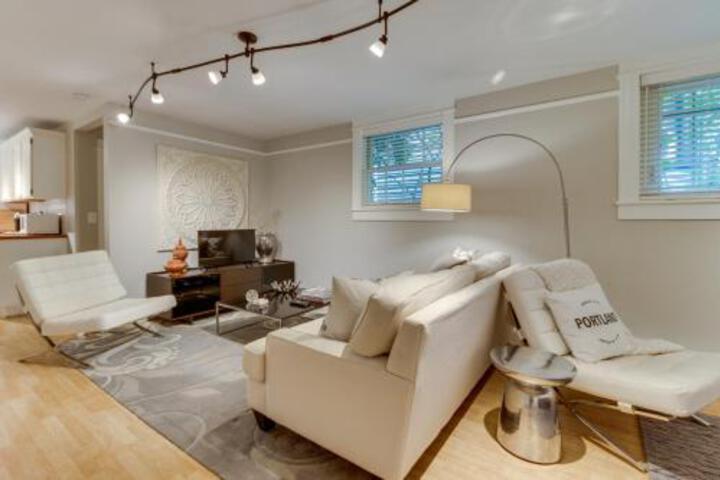 Lovejoy Nook - thumb 3