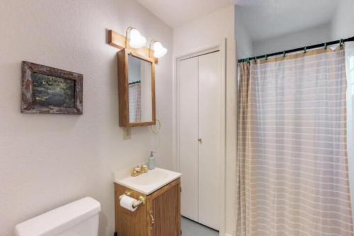 Captains Cabin - thumb 3