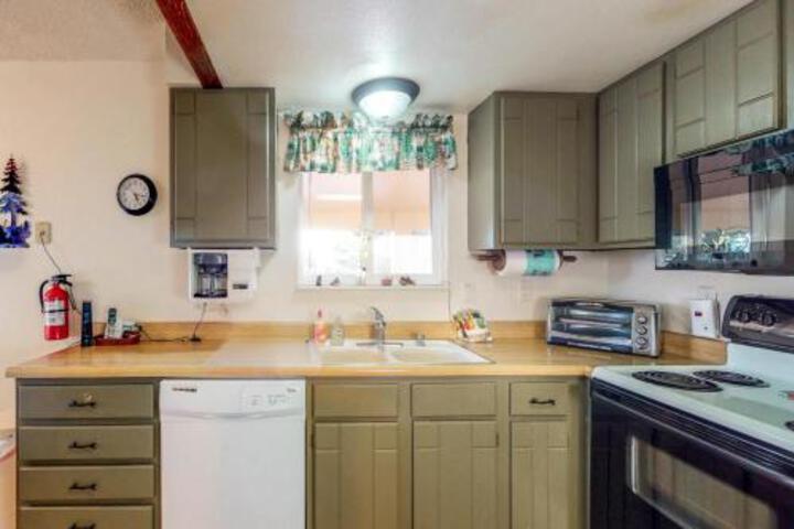 Cougar Chalet - thumb 1