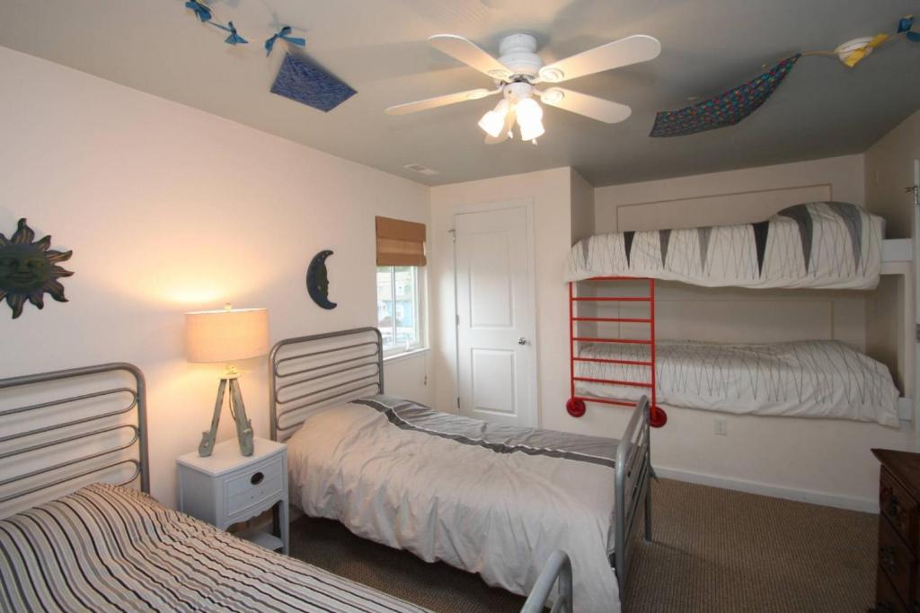 216 New Castle St. - thumb 4