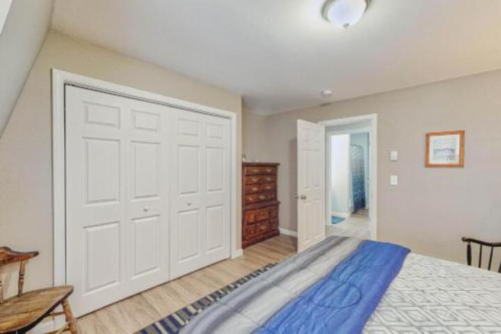 Manset Village Overlook - thumb 2