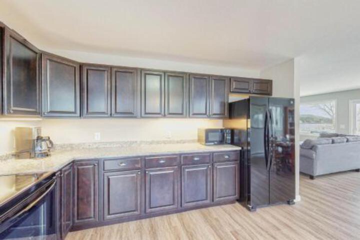 Manset Village Overlook - thumb 6