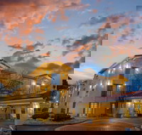 La Quinta Inn by Wyndham Denver Golden - Tourism Bookings