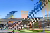 La Quinta Inn  Suites by Wyndham Orange County Airport