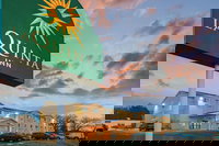 La Quinta Inn  Suites by Wyndham North Orem