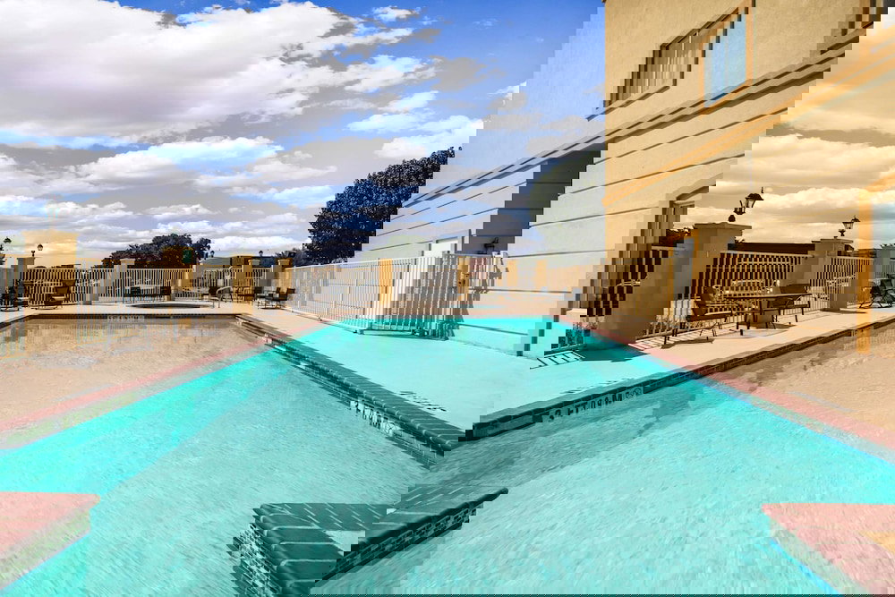 La Quinta Inn & Suites By Wyndham Brownwood - thumb 2