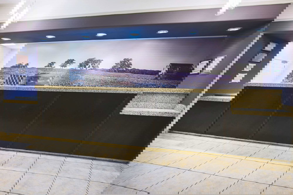 La Quinta Inn & Suites By Wyndham Brownwood - thumb 5