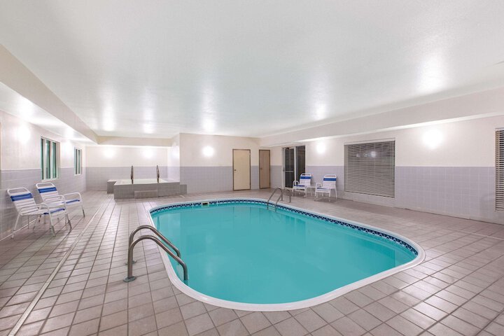 La Quinta Inn By Wyndham Lincoln - thumb 5