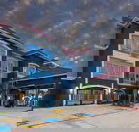 La Quinta Inn  Suites by Wyndham Port Lavaca - USA Accommodation