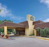 La Quinta inn  Suites Armonk Westchester County Airport - USA Accommodation