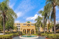 La Quinta Inn  Suites by Wyndham Miami Lakes