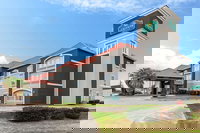 La Quinta Inn  Suites by Wyndham Seguin