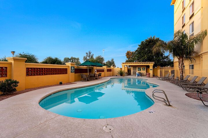 La Quinta Inn & Suites By Wyndham Mesa Superstition Springs - thumb 5