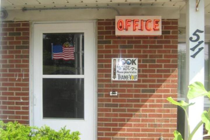 Sunset Motel - thumb 1