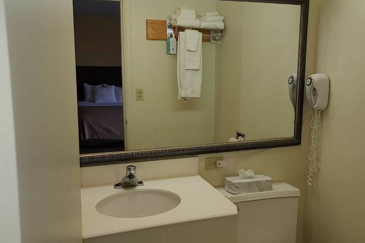 Budget Inn Farmington - thumb 5