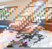 Super 8 by Wyndham Atchison - Tourism Bookings