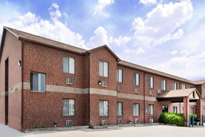 Super 8 By Wyndham Chanute - thumb 1