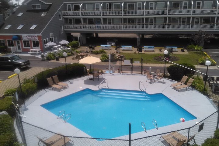 Grand Beach Inn - thumb 4