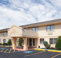Super 8 by Wyndham Sulphur - USA Accommodation