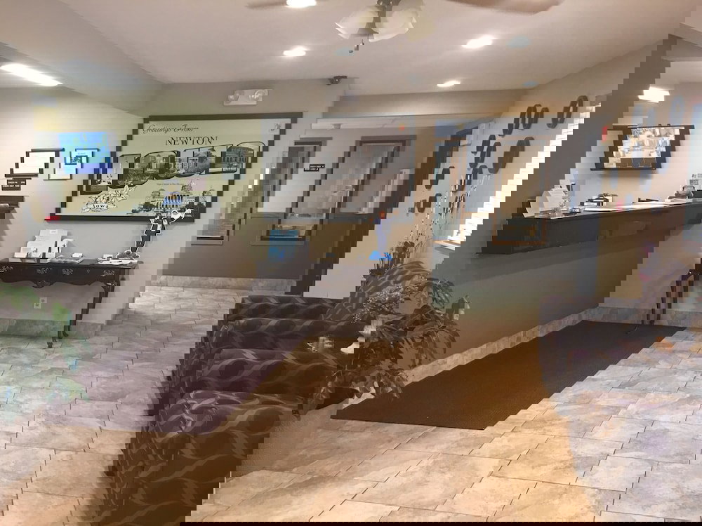 Super 8 By Wyndham Newton - thumb 2