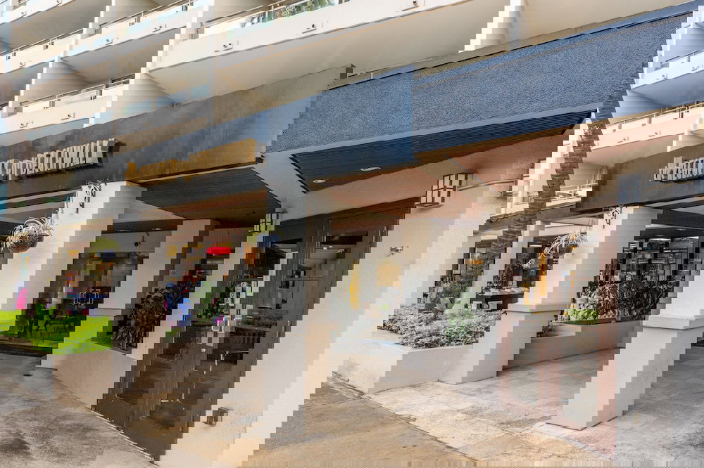 Regency On Beachwalk Waikiki By Outrigger - thumb 2