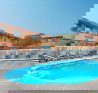 Quality Inn and Suites Airport - Tourism Bookings