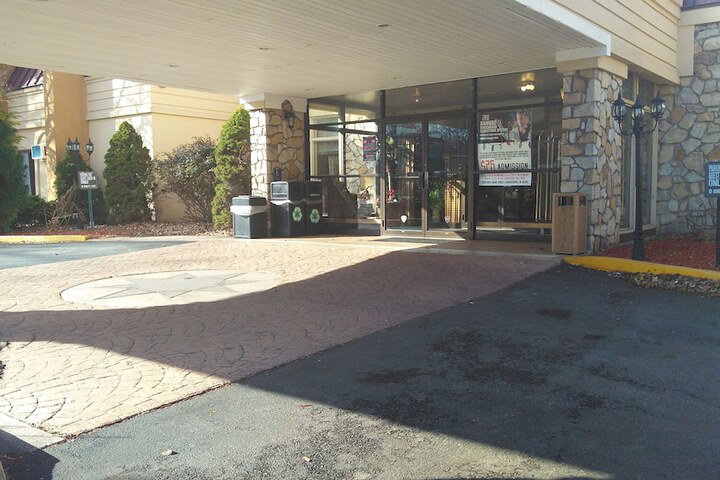 FairBridge Inn & Suites Poconos - thumb 1