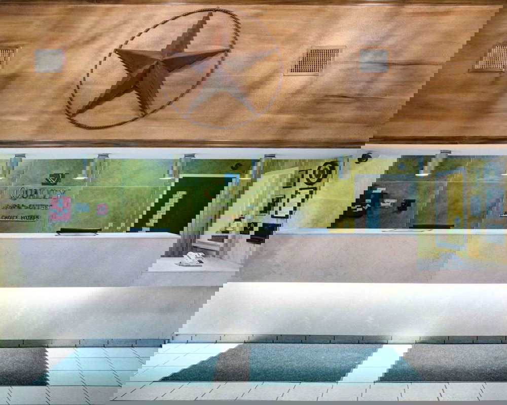 Quality Inn & Suites Airport - thumb 5